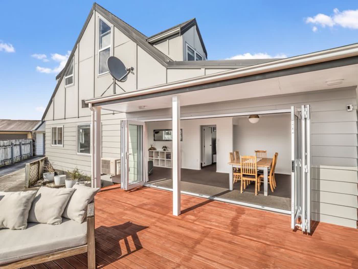 11 Leander Place, Milson, Milson — 4 bedroom home sold with Team Toner