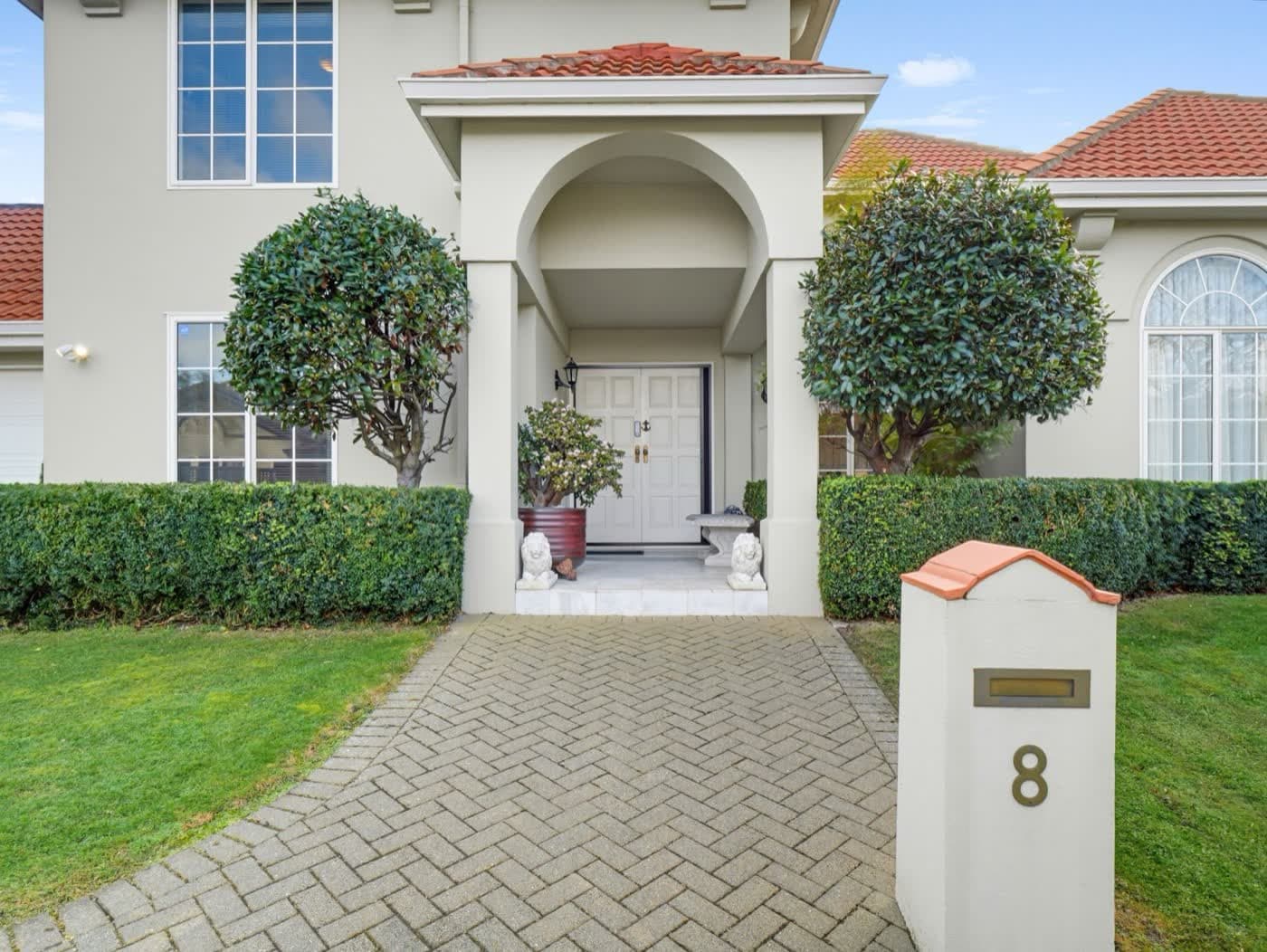 8 Fountain Court, Hokowhitu, Palmerston North — 5 bedroom home for sale with Team Toner — photo 4
