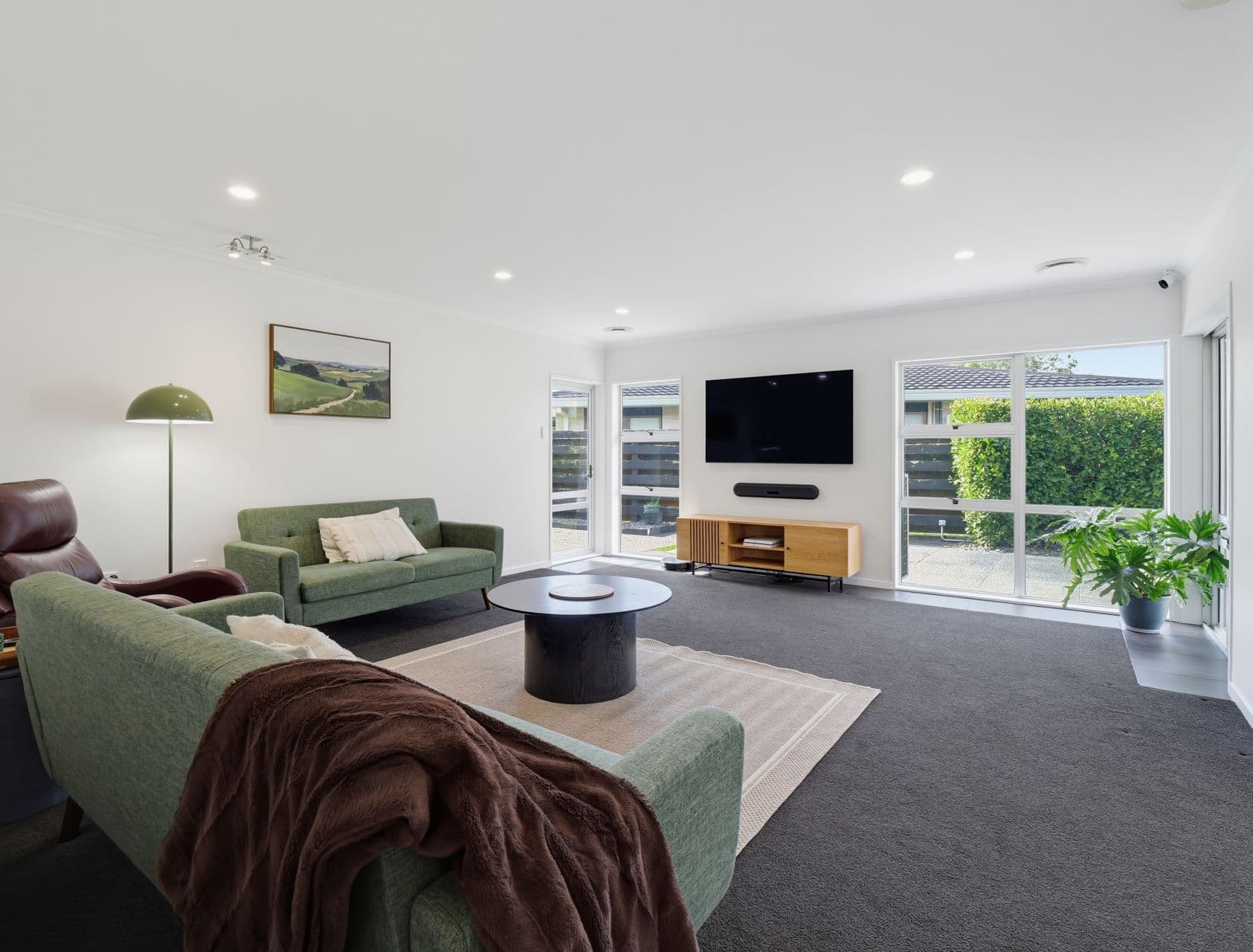 8 Aintree Crescent, Awapuni, Palmerston North — 5 bedroom home for sale with Team Toner — photo 5