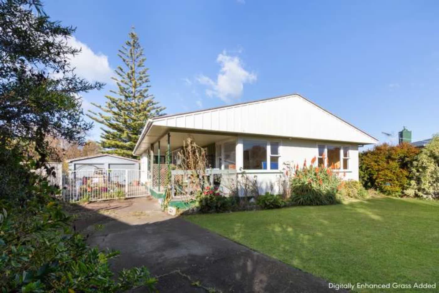 39 Gloucester Street, Takaro, Takaro — 3 bedroom home sold with Team Toner