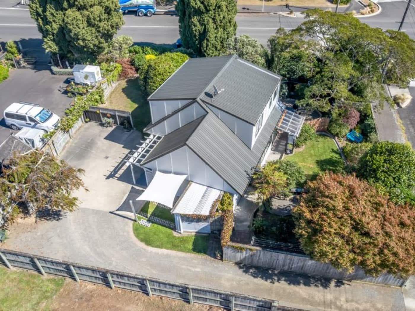 166 Cambridge Avenue, Ashhurst, Ashhurst — 3 bedroom home sold with Team Toner