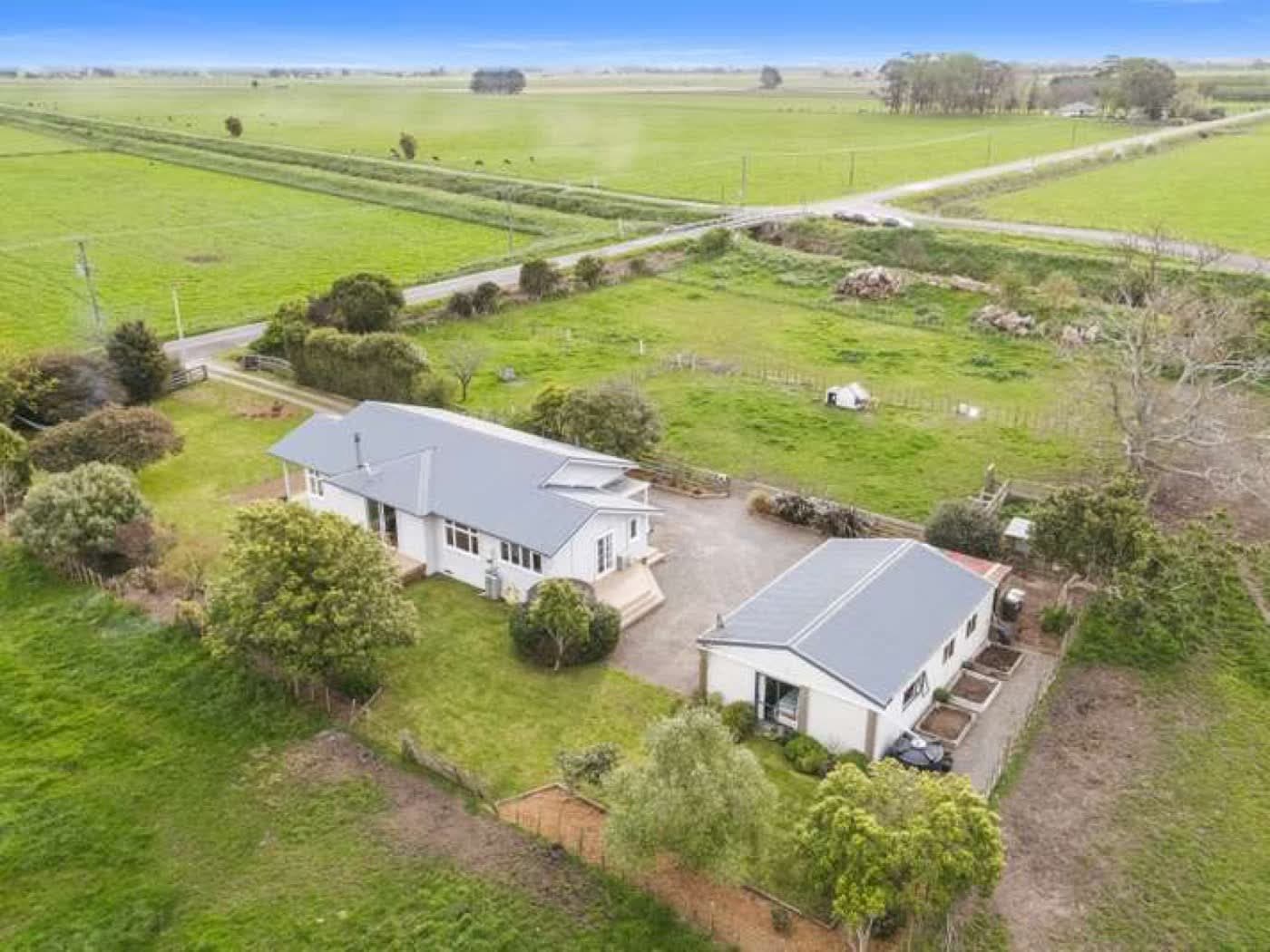 90 Tane Road, Tokomaru