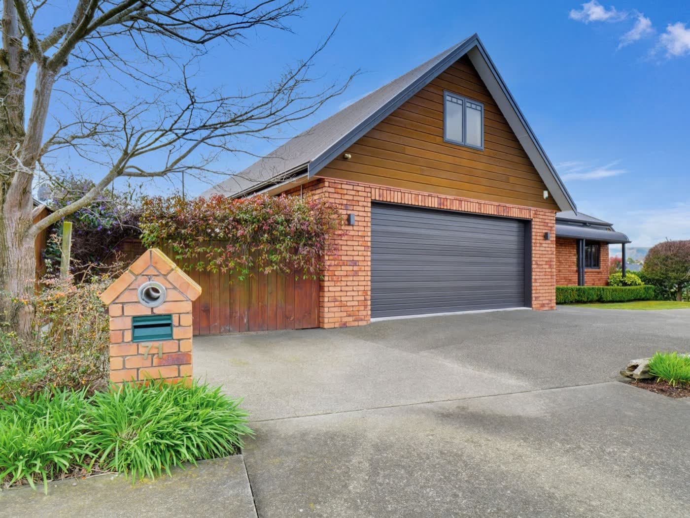 71 Ruapehu Drive, Fitzherbert, Palmerston North — 3 bedroom home sold with Team Toner — photo 2